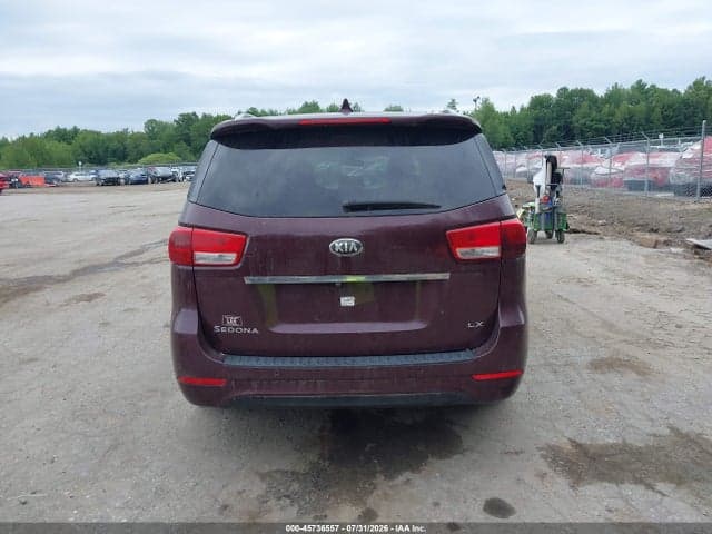 2017 KIA SEDONA LX 16