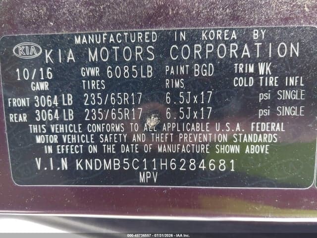 2017 KIA SEDONA LX 9