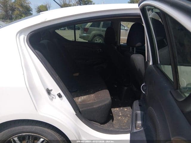 2017 NISSAN VERSA 1.6 SV 8