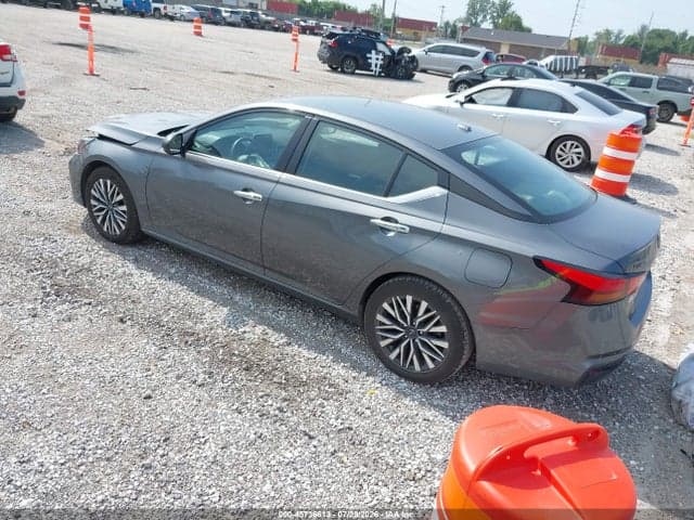2024 NISSAN ALTIMA SV 3