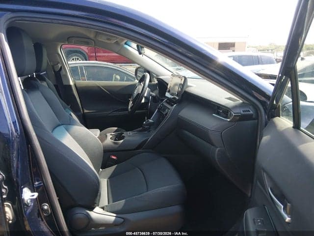 2021 TOYOTA VENZA LE 5