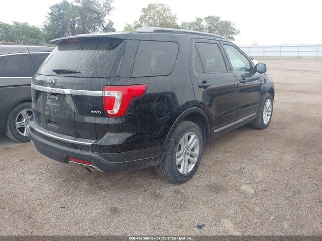 2018 FORD EXPLORER XLT 4