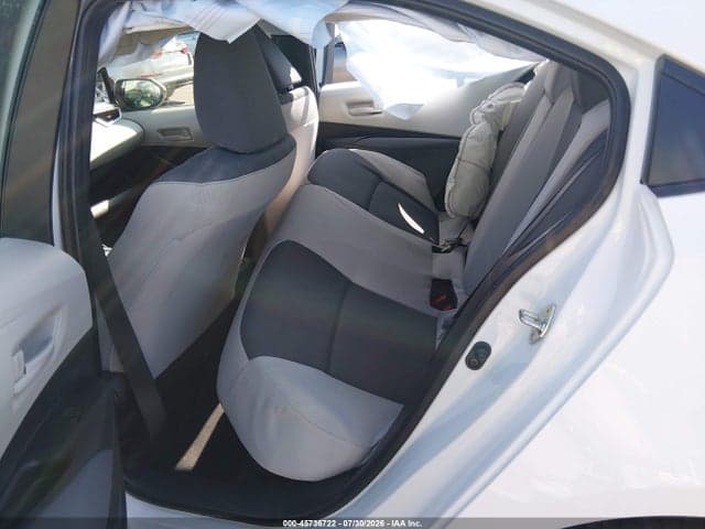 2024 TOYOTA COROLLA LE 8
