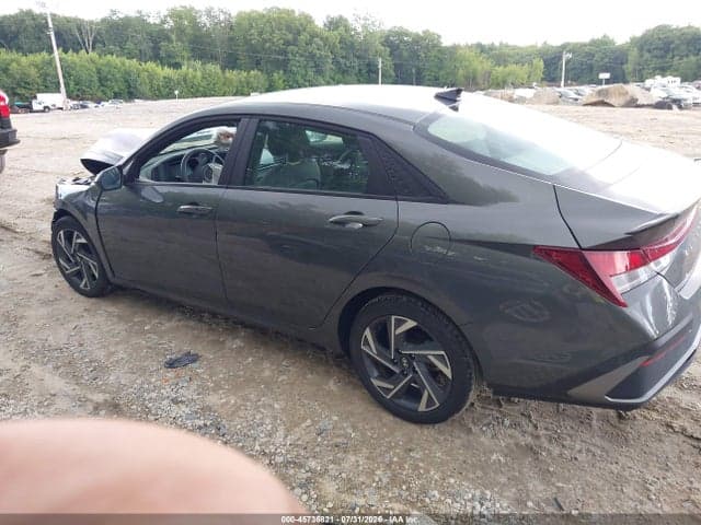 2025 HYUNDAI ELANTRA SEL SPORT 15