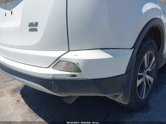 2018 TOYOTA RAV4 XLE 19