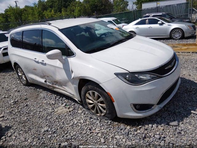2017 CHRYSLER PACIFICA TOURING-L 1