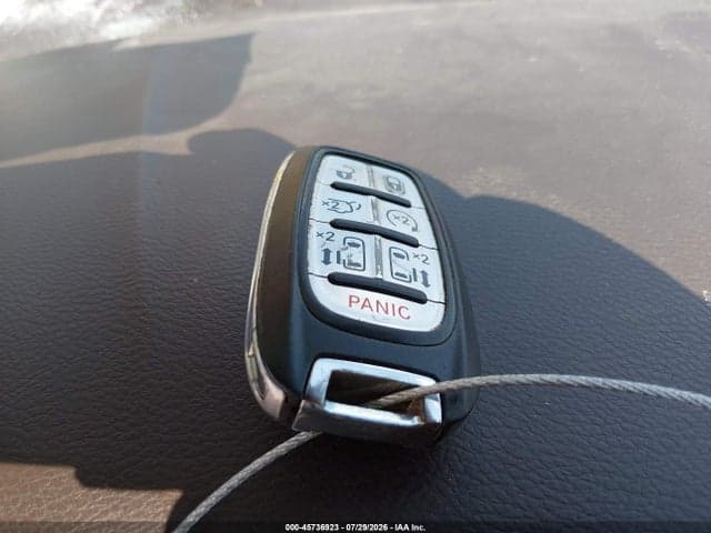 2017 CHRYSLER PACIFICA TOURING-L 11