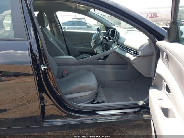 2026 HYUNDAI ELANTRA SE 5