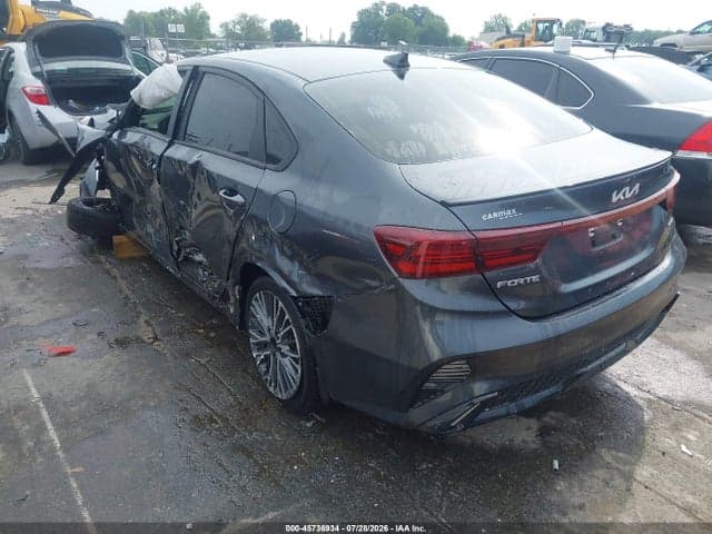 2024 KIA FORTE GT-LINE 3