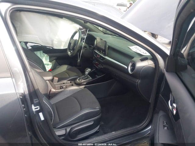 2024 KIA FORTE GT-LINE 5