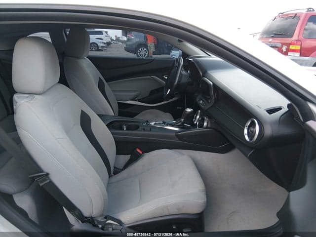 2019 CHEVROLET CAMARO 1LT 5