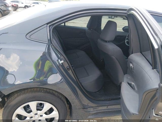 2025 TOYOTA COROLLA LE 8