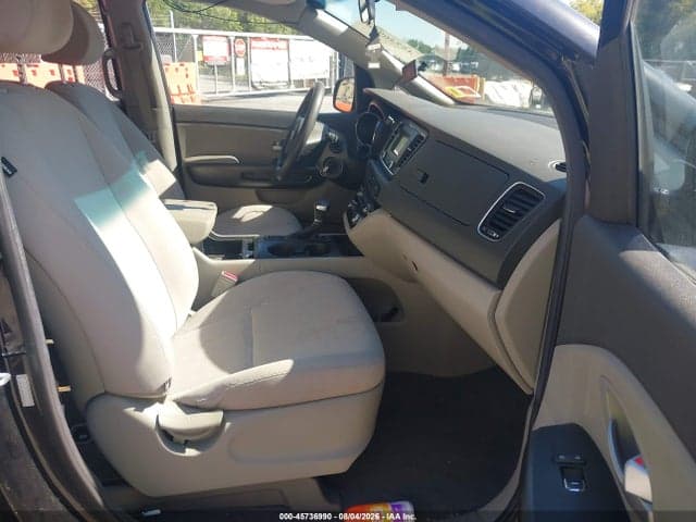 2017 KIA SEDONA L 5