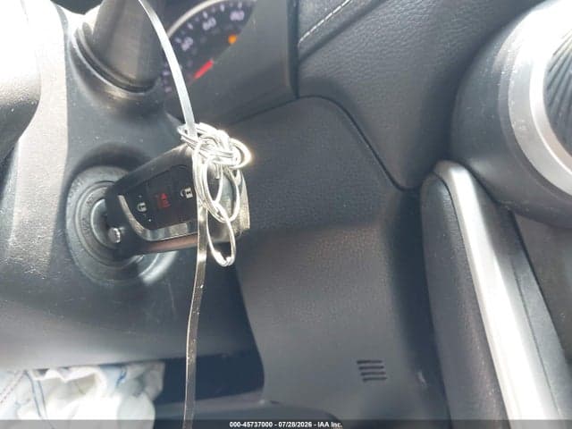 2019 TOYOTA RAV4 LE 11