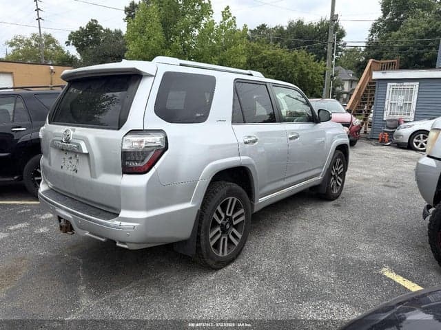 2017 TOYOTA 4RUNNER 4