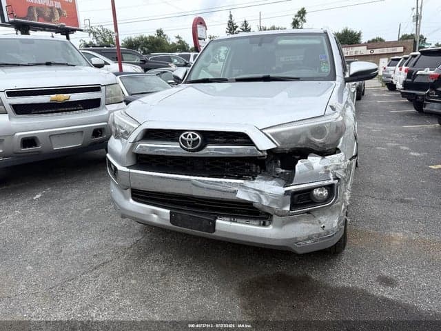 2017 TOYOTA 4RUNNER 6