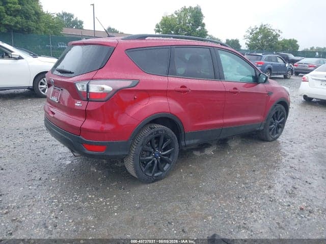 2017 FORD ESCAPE SE 4