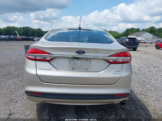 2017 FORD FUSION SE 16