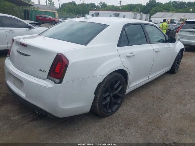 2020 CHRYSLER 300 TOURING 4