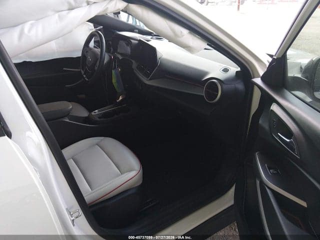 2025 CHEVROLET TRAX FWD 1RS 5