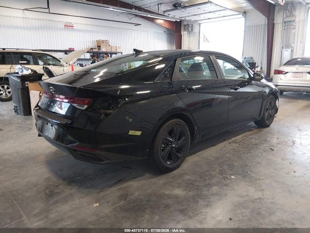2023 HYUNDAI ELANTRA SEL 4