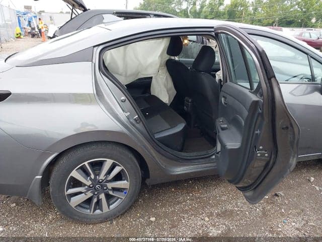 2025 NISSAN VERSA 1.6 SV 8