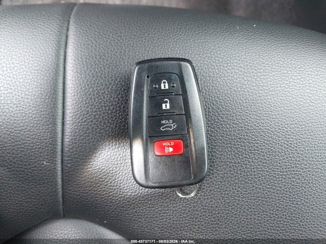 2023 TOYOTA HIGHLANDER XLE 11
