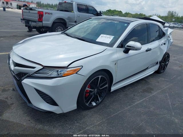 2020 TOYOTA CAMRY XSE 2
