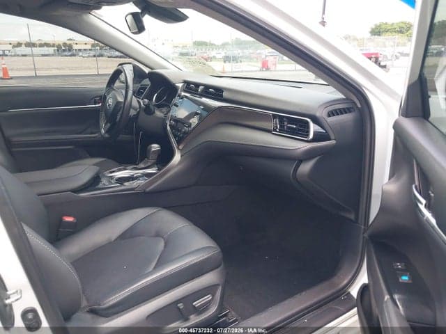 2020 TOYOTA CAMRY XSE 5