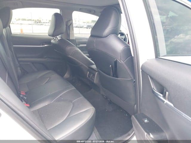 2020 TOYOTA CAMRY XSE 8
