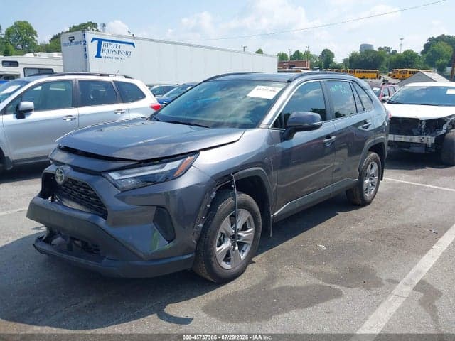 2025 TOYOTA RAV4 XLE 2