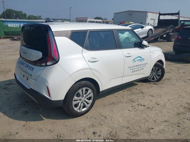 2023 KIA SOUL LX 4