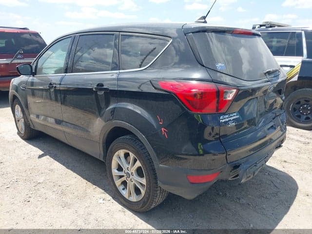 2019 FORD ESCAPE SE 3
