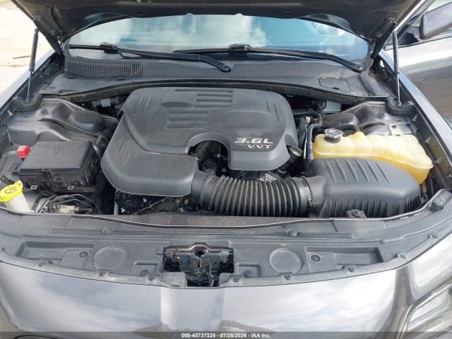 2018 CHRYSLER 300 300S 10