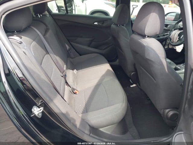 2017 CHEVROLET CRUZE LT AUTO 8