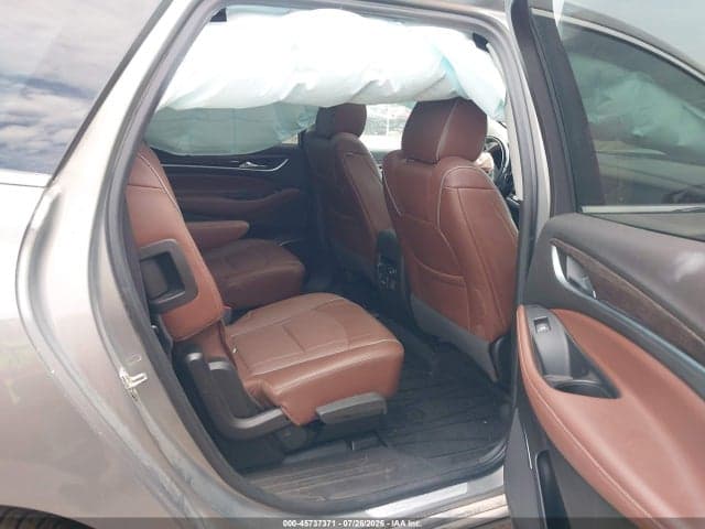 2019 BUICK ENCLAVE AWD AVENIR 8