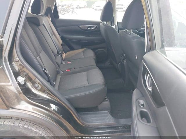 2017 NISSAN ROGUE S 8