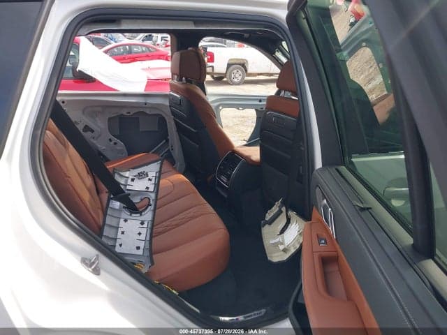2026 BMW X5 PHEV XDRIVE50E 8