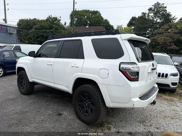 2017 TOYOTA 4RUNNER SR5 3