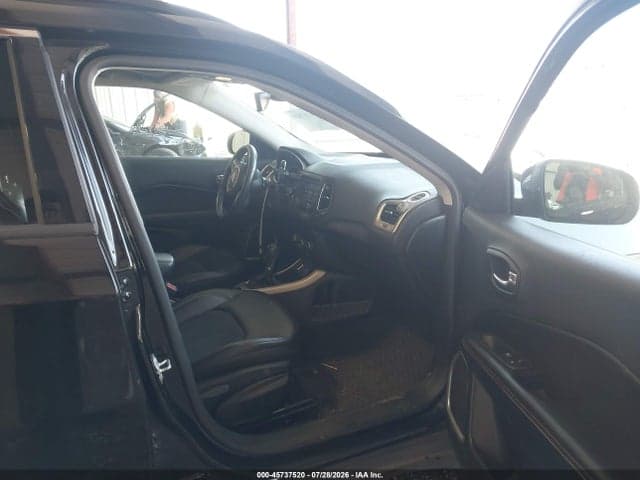 2018 JEEP COMPASS LATITUDE FWD 5