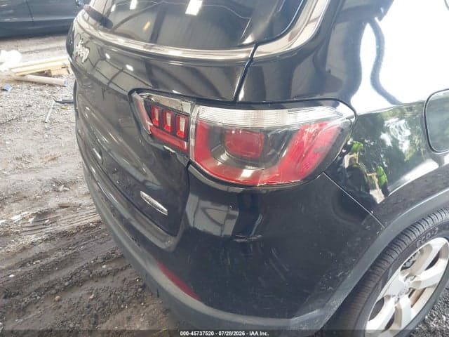 2018 JEEP COMPASS LATITUDE FWD 6