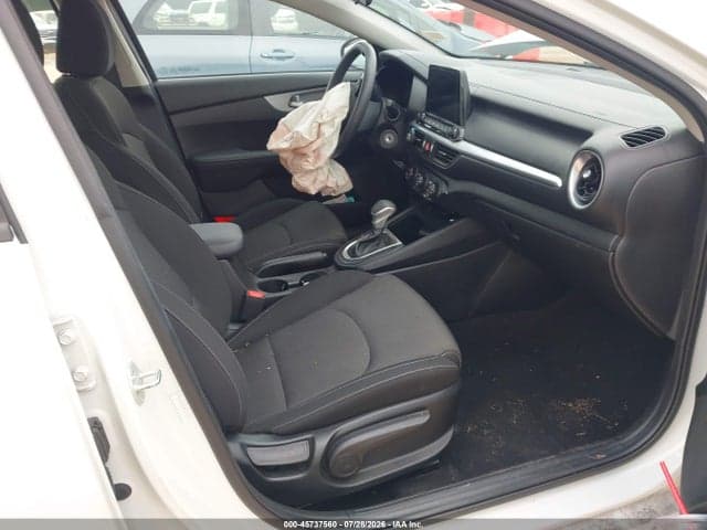 2023 KIA FORTE LXS 5