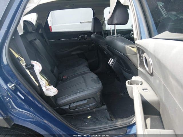 2024 KIA SORENTO S 8