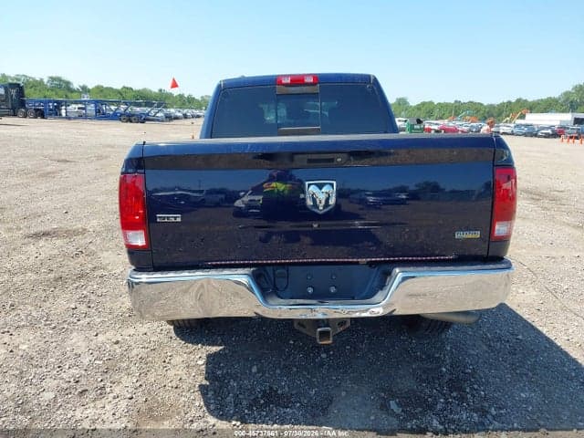2017 RAM 1500 SLT 4X2 6'4 BOX 17
