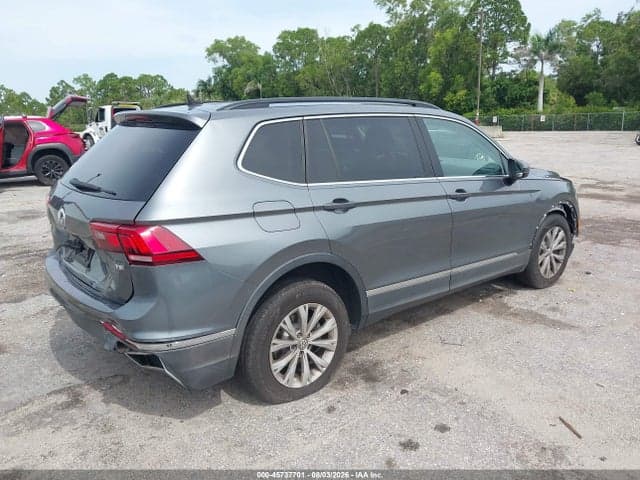 2018 VOLKSWAGEN TIGUAN 2.0T SE/2.0T SEL 4