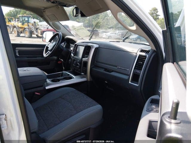 2017 RAM 1500 BIG HORN 4X4 6'4 BOX 5