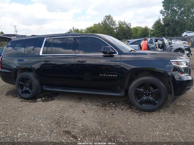 2017 CHEVROLET SUBURBAN LT 12