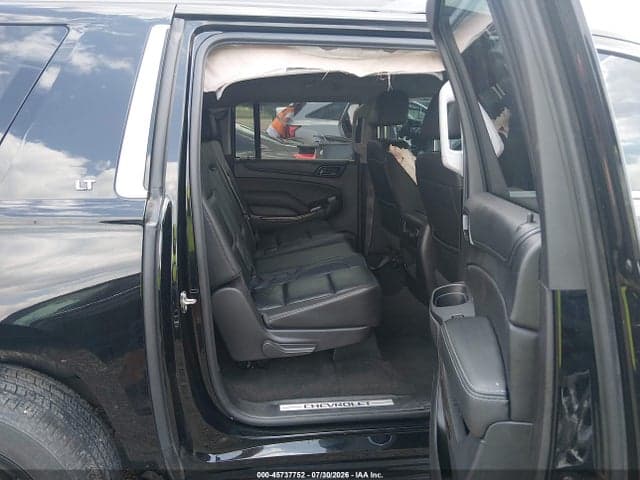 2017 CHEVROLET SUBURBAN LT 8