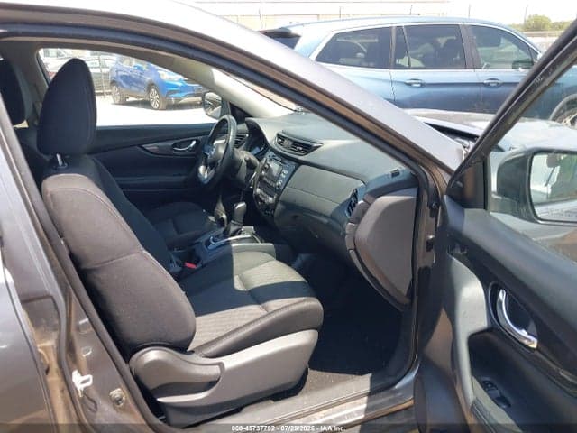 2017 NISSAN ROGUE SV 5