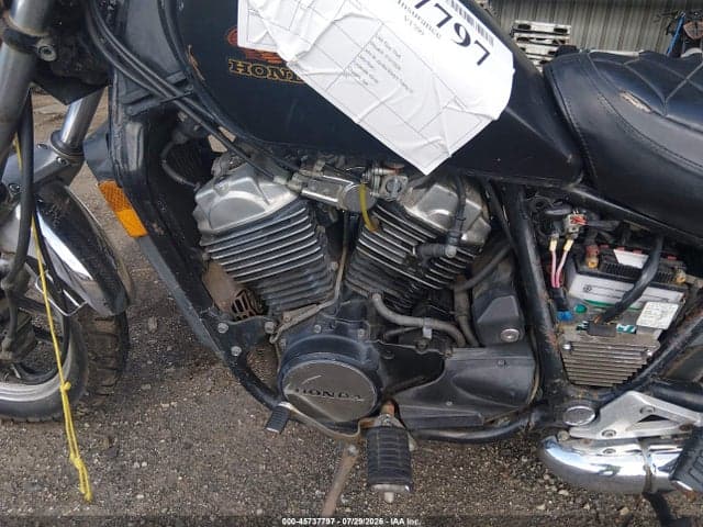 1984 HONDA VT500 C 9